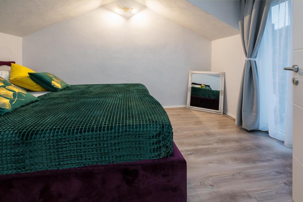 Holiday Home Beyla Pucisca Extérieur photo