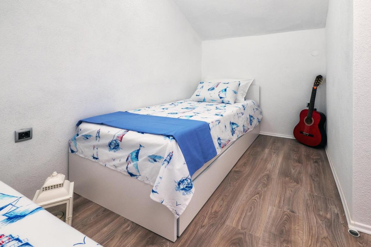 Holiday Home Beyla Pucisca Extérieur photo